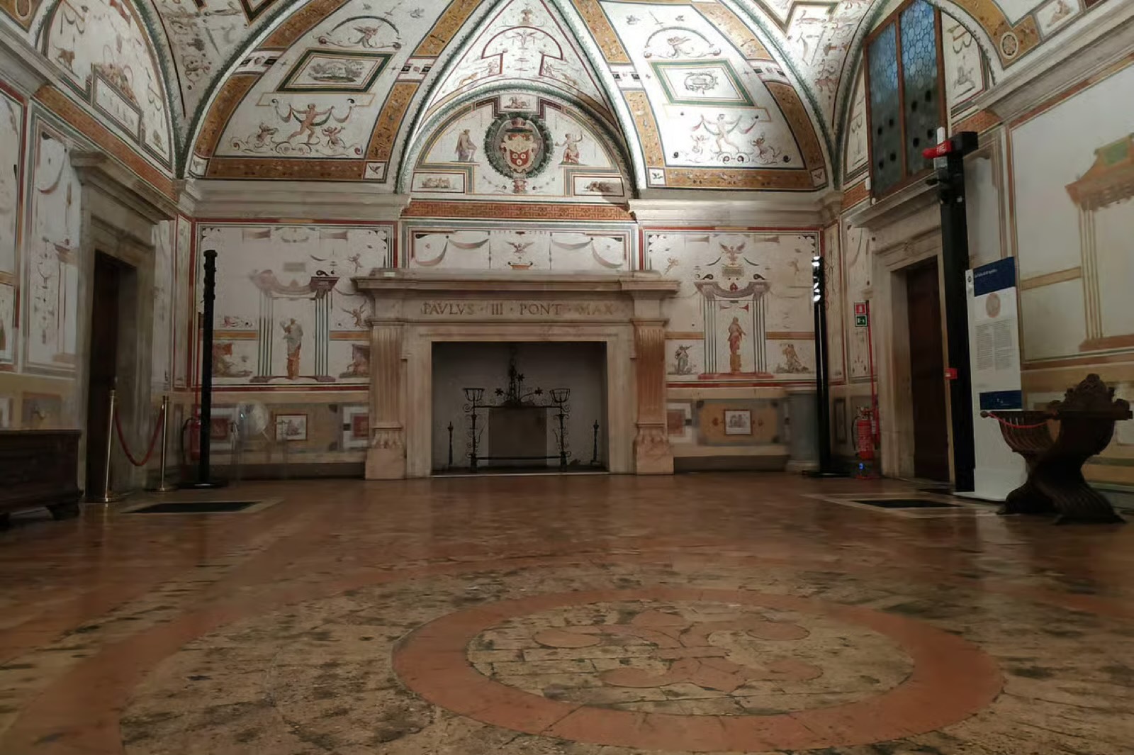 Rome: Exclusive Tour of Castel Sant'Angelo 3