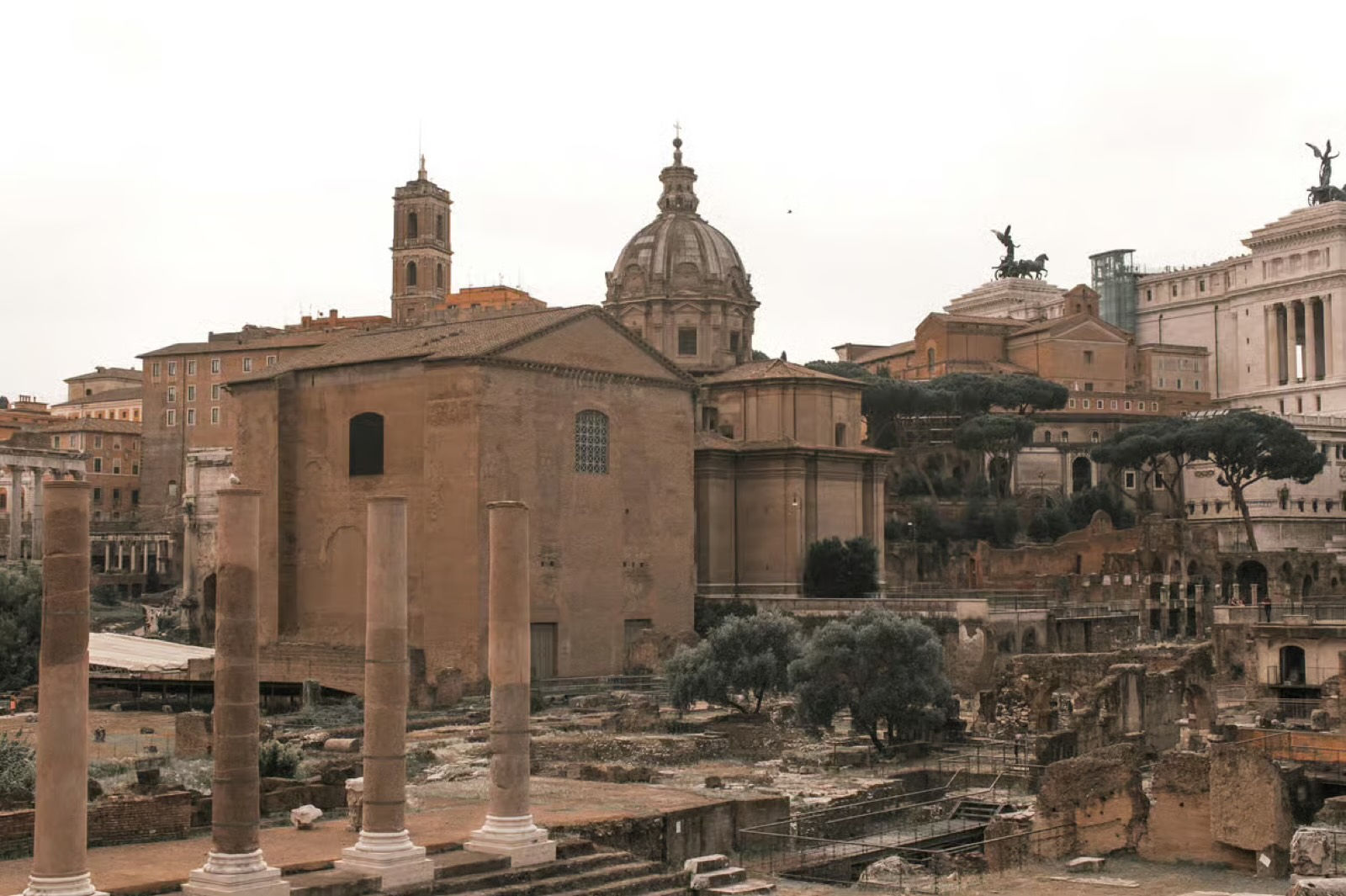 Rome: Colosseum, Forum & Palatine Hill Entry & Audio Guide 4