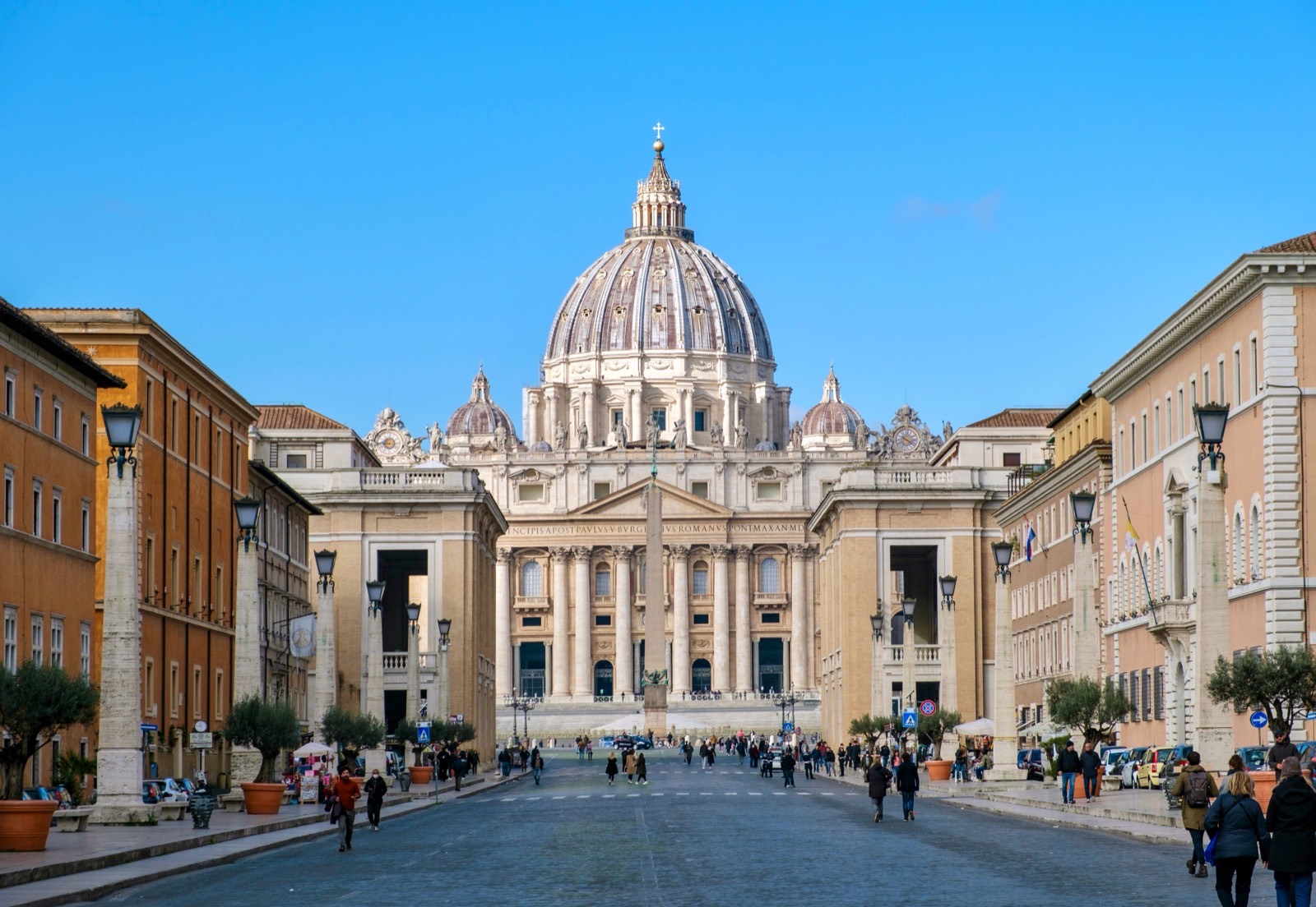 St. Peter's Basilica Priority Entrance with Audio Guide